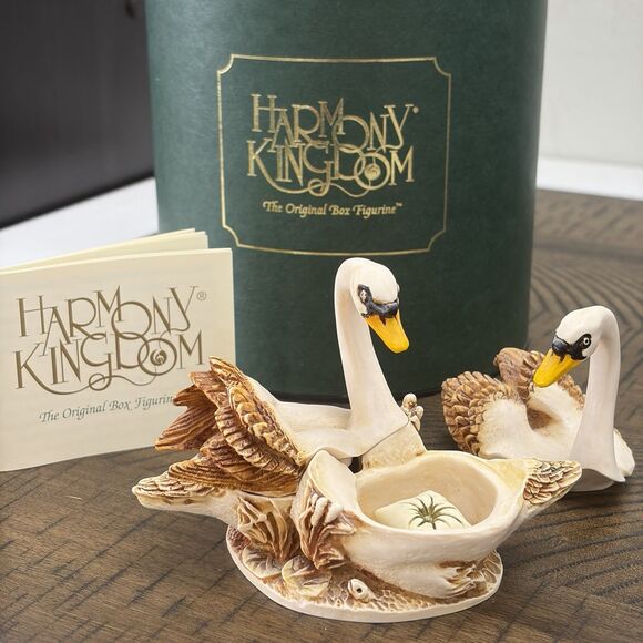 Harmony Kingdom Pillow Talk Swan Trinket Box Treasure Jests Original Box England
